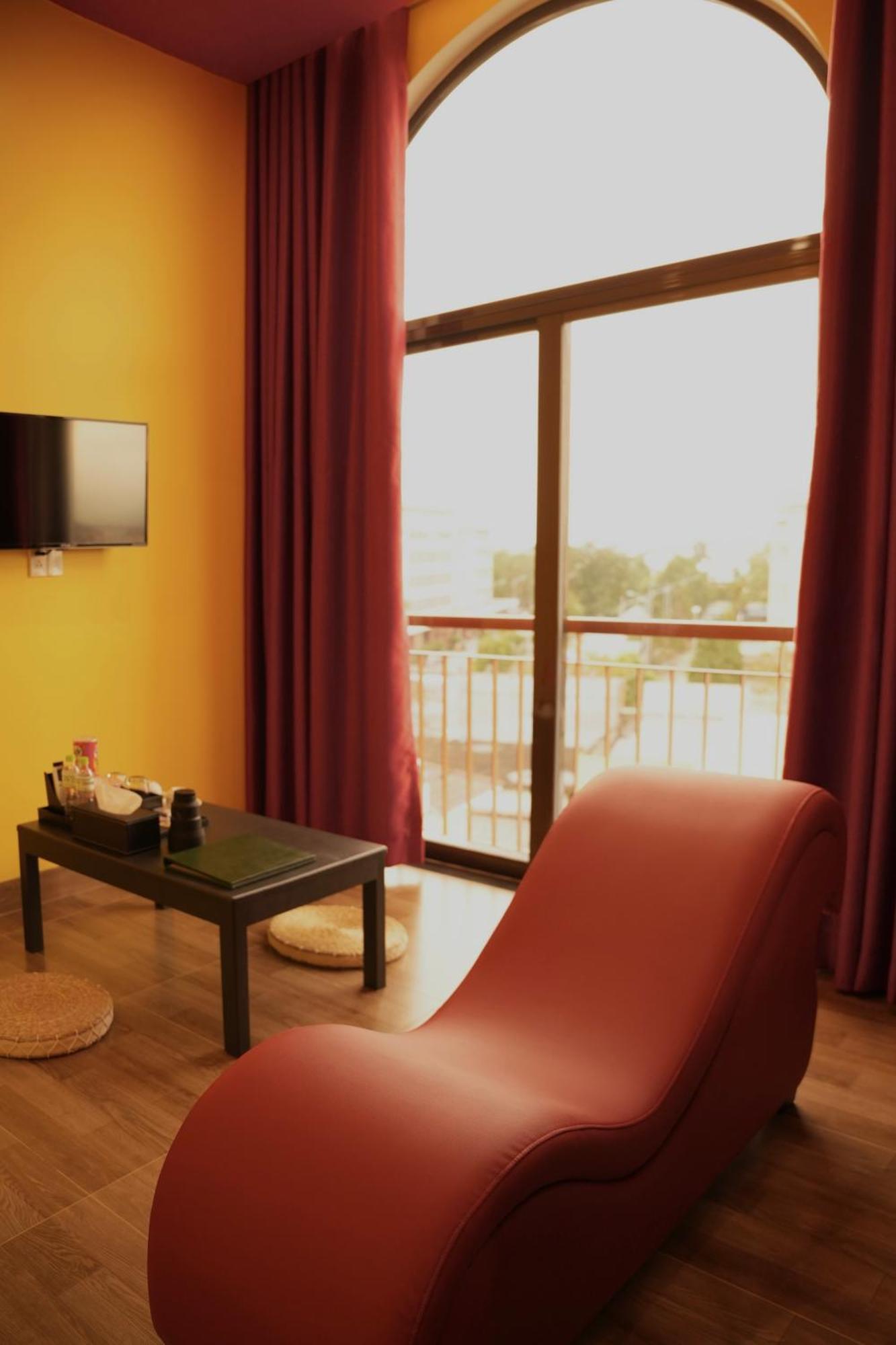 Tuyet Suong Hotel 꽝응아이 외부 사진