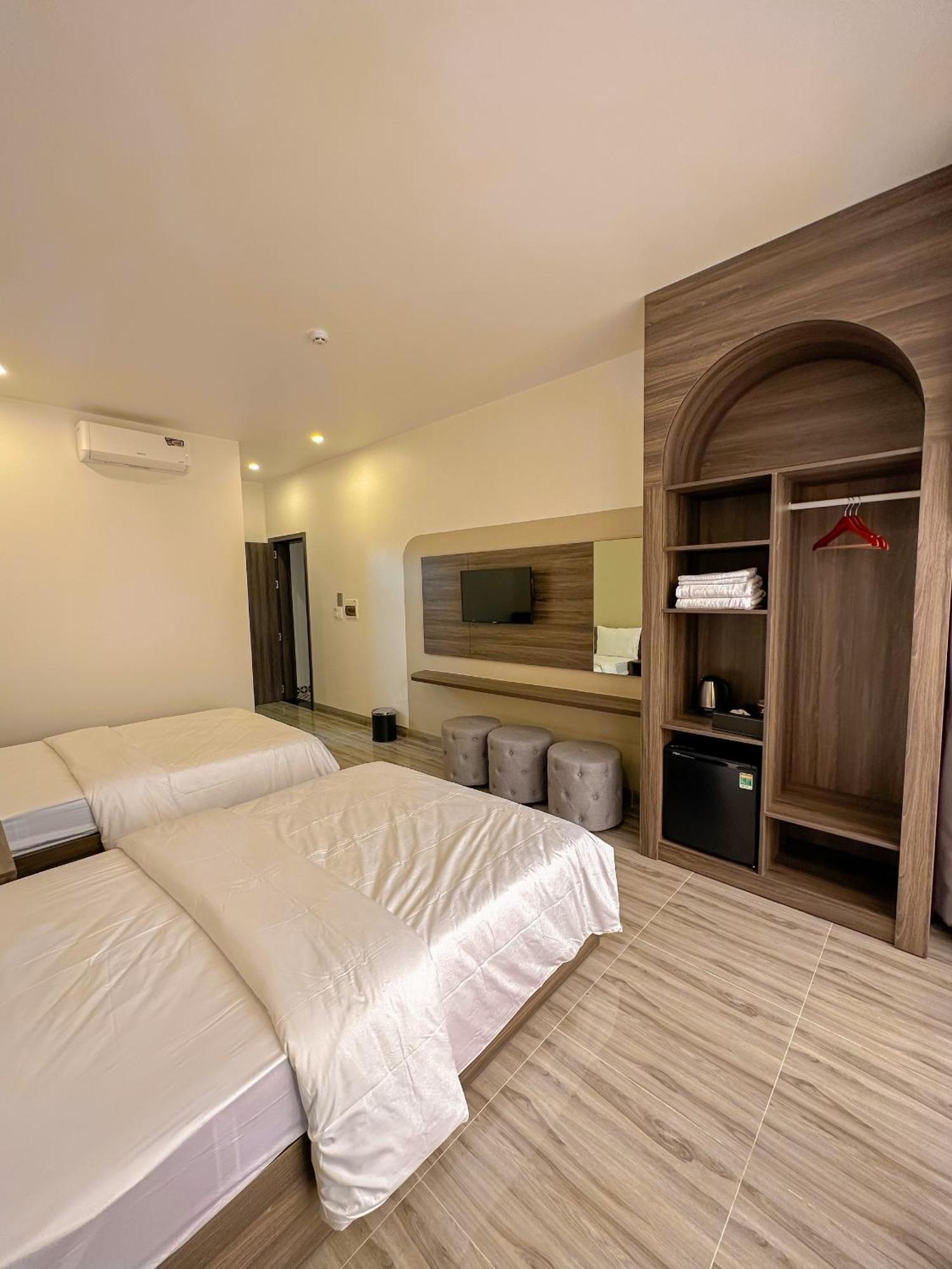 Tuyet Suong Hotel 꽝응아이 외부 사진